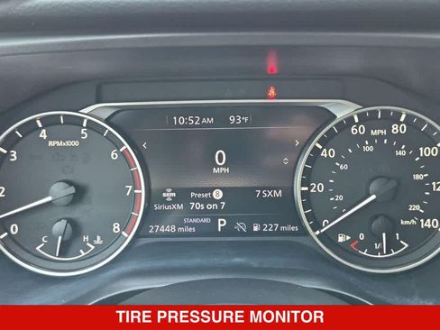 Used 2024 Nissan Rogue SV FWD image 31