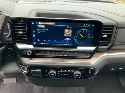 Used 2025 Chevrolet Silverado 1500 LT image 13