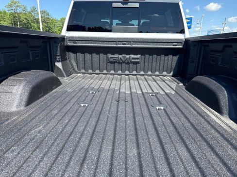 New 2026 GMC Sierra 2500 AT4 image 19