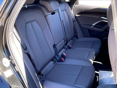 Used 2025 Audi Q5 Premium w/ Premium Plus AWD/4WD image 18