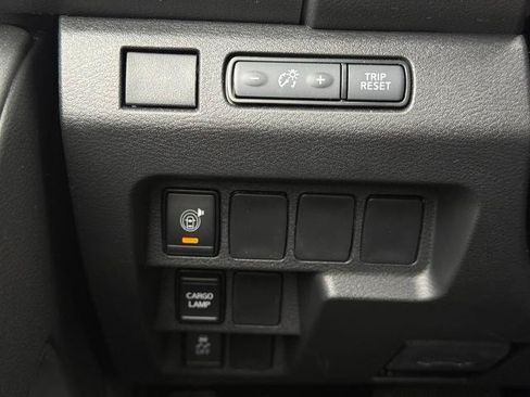 Certified 2025 Nissan Frontier SV RWD image 25