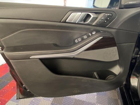 Used 2021 BMW X7 xDrive40i AWD/4WD image 22