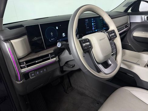Used 2025 Hyundai Santa Fe Calligraphy FWD image 22