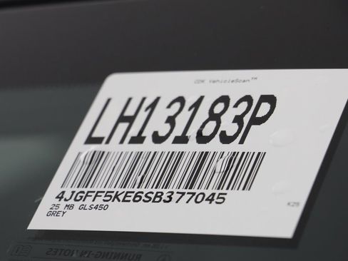 Used 2025 Mercedes-Benz GLS 450 4MATIC image 26