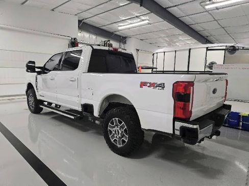Used 2024 Ford F250 Lariat w/ FX4 Off-Road Package AWD/4WD image 7