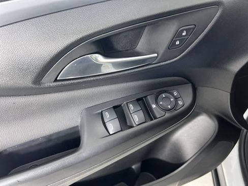 Used 2024 Buick Envista Preferred FWD image 21
