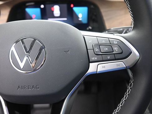 New 2026 Volkswagen Atlas SE FWD image 14
