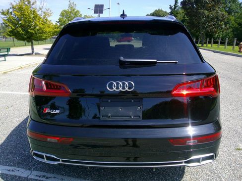 Used 2018 Audi SQ5 Prestige AWD/4WD image 13