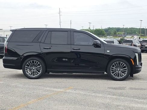Used 2025 Cadillac Escalade Sport Platinum AWD/4WD image 6