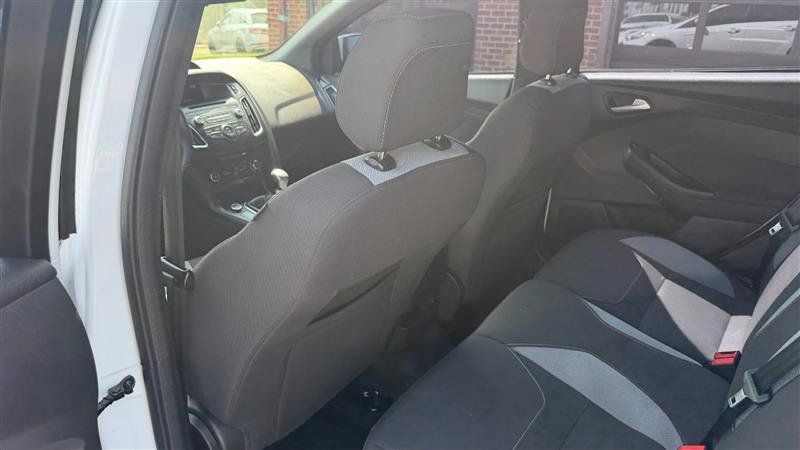 Used 2017 Ford Focus ST FWD image 18