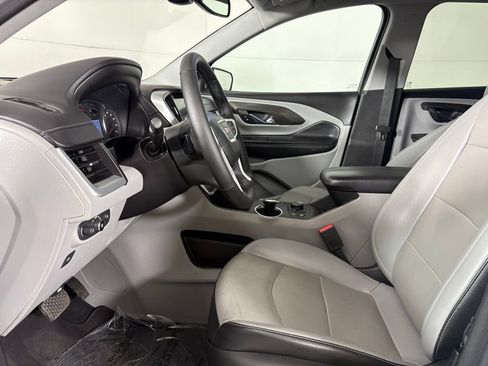 Used 2024 GMC Terrain SLT FWD image 24
