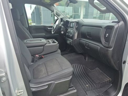 Used 2020 Chevrolet Silverado 1500 Custom w/ Custom Value Package RWD image 21
