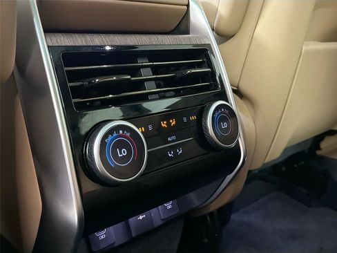Certified 2023 Land Rover Range Rover SE AWD/4WD image 24