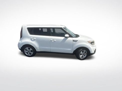 Used 2019 Kia Soul w/ Convenience Package FWD image 8