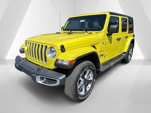 Used 2023 Jeep Wrangler Unlimited Sahara w/ Cold Weather Group AWD/4WD image 3