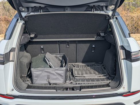 Certified 2025 Land Rover Range Rover Evoque S image 27