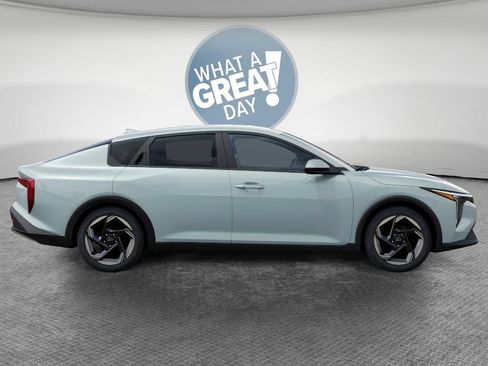New 2026 Kia K4 EX FWD image 7