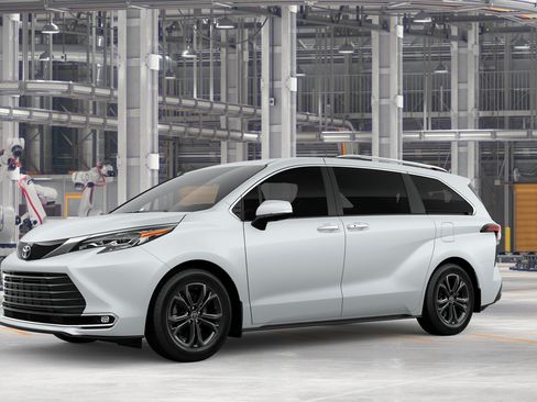 New 2026 Toyota Sienna Platinum AWD/4WD image 4