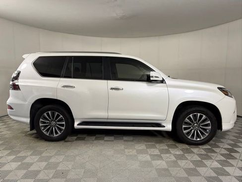 Used 2022 Lexus GX 460 Luxury w/ Accessory Package AWD/4WD image 7