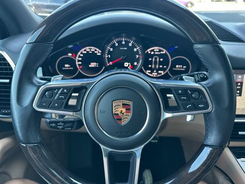 Used 2019 Porsche Cayenne S AWD/4WD image 25