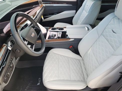 New 2026 Cadillac Escalade Platinum Sport w/ LPO, ONYX Package image 10