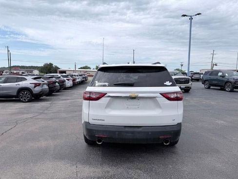 Used 2021 Chevrolet Traverse LT w/ LT Premium Package FWD image 5