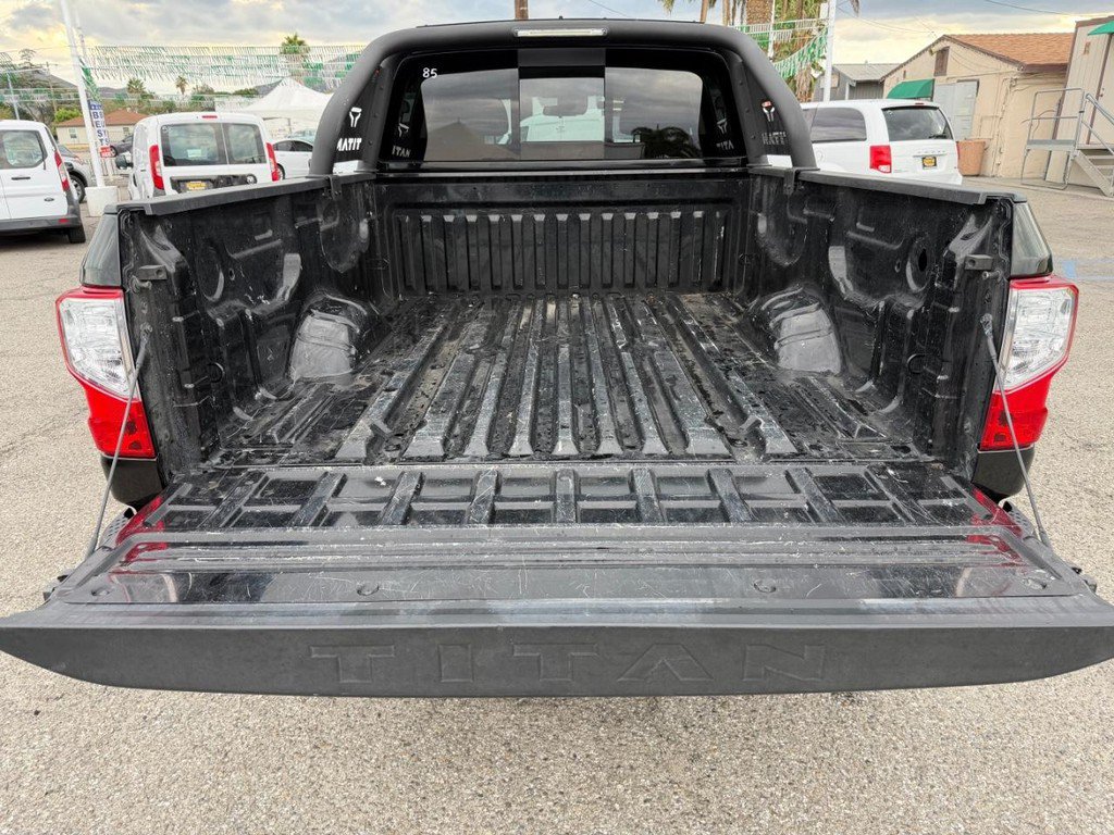 Used 2022 Nissan Titan SV AWD/4WD image 56