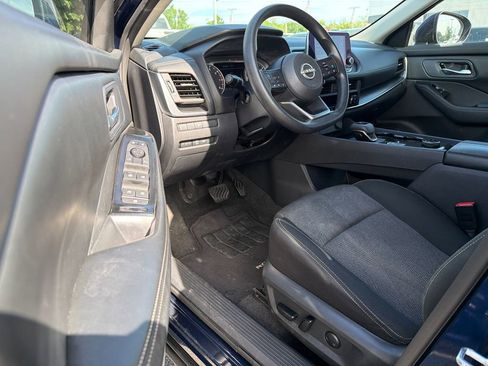 Used 2024 Nissan Rogue SV AWD/4WD image 23