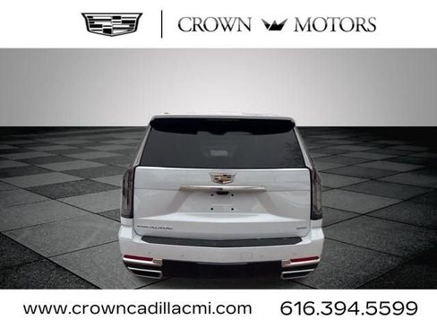 New 2026 Cadillac Escalade Platinum Luxury w/ LPO, Floor Liner Package image 13
