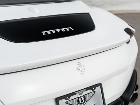 Used 2024 Ferrari Roma Spider image 10