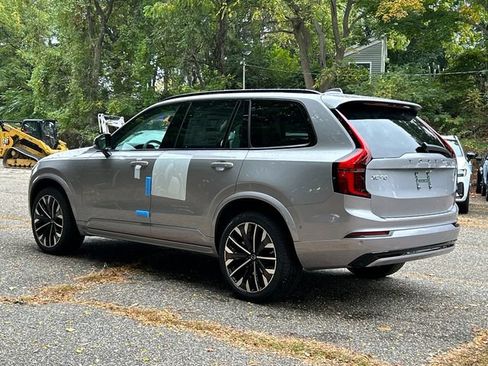 Used 2026 Volvo XC90 B6 Ultra w/ Protection Package Premier AWD/4WD image 7
