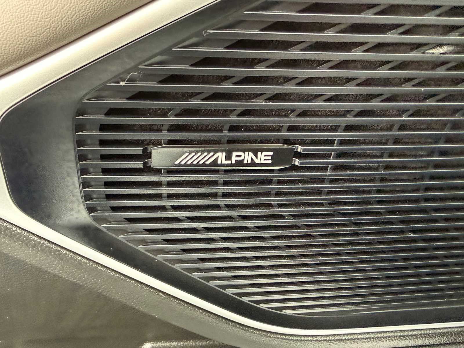 Used 2022 Jeep Wagoneer Series II AWD/4WD image 16