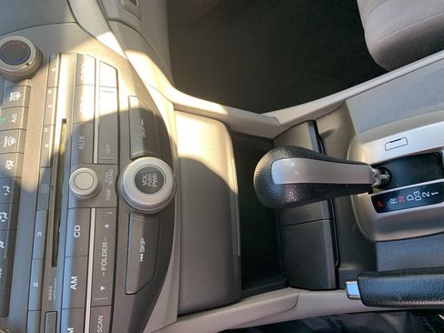 Used 2011 Honda Accord LX-P image 17