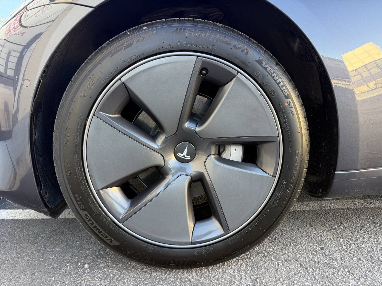 Used 2022 Tesla Model 3 Long Range AWD/4WD image 30
