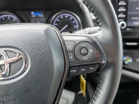 Used 2023 Toyota Camry SE FWD image 21