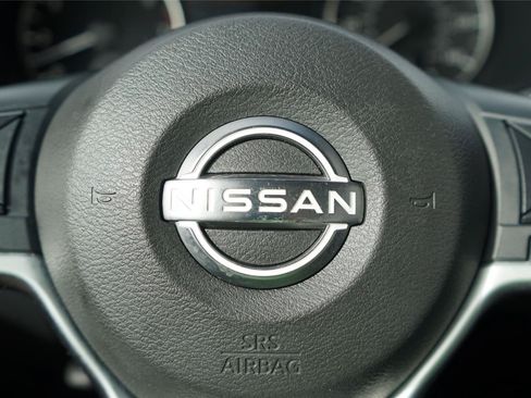 Used 2024 Nissan Altima 2.5 SV FWD image 15