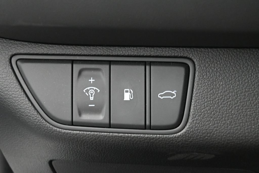 Used 2026 Genesis G70 2.5T RWD image 19