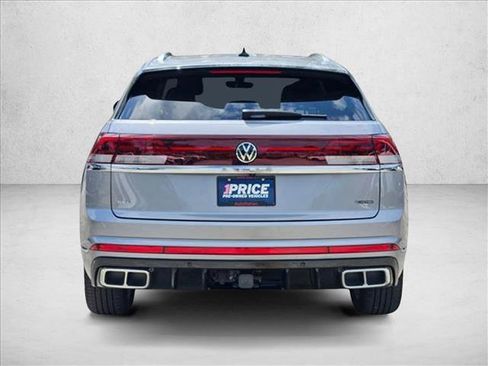 Used 2024 Volkswagen Atlas Cross Sport SEL R-Line AWD/4WD image 7