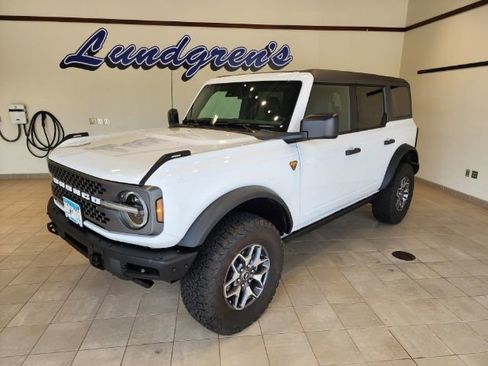 Used 2023 Ford Bronco Badlands image 1