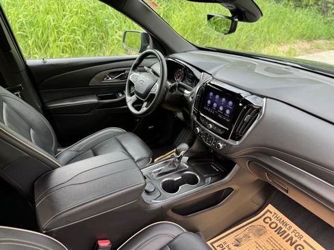 Used 2023 Chevrolet Traverse Premier w/ Redline Edition AWD/4WD image 22