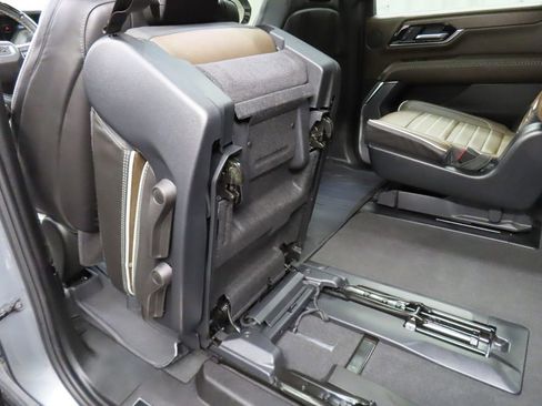 Used 2025 GMC Yukon XL Denali Ultimate AWD/4WD image 72