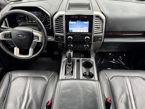 Used 2016 Ford F150 Platinum w/ Equipment Group 701A Luxury image 13