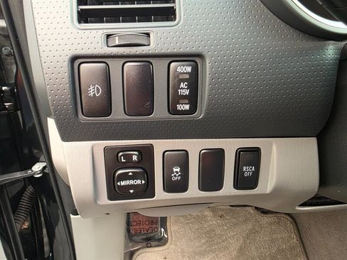 Used 2010 Toyota Tacoma 4x4 Double Cab image 32