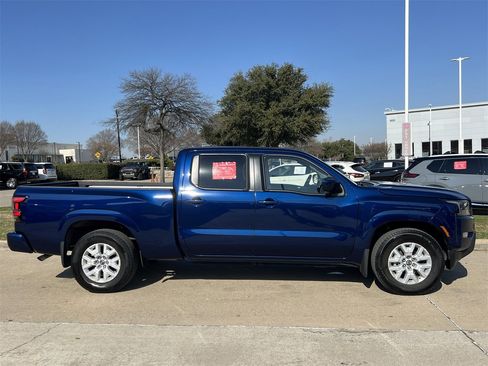 Certified 2023 Nissan Frontier SV w/ Technology Package image 3