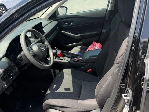 Used 2024 Honda Accord EX image 11