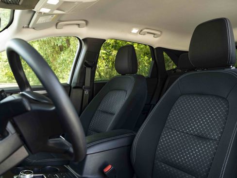 Used 2025 Ford Escape Active FWD image 17