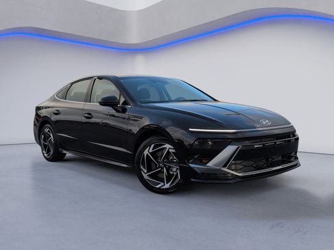 New 2026 Hyundai Sonata SEL AWD/4WD image 2