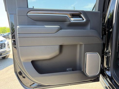 New 2026 Chevrolet Silverado 2500 High Country w/ Midnight Edition AWD/4WD image 24