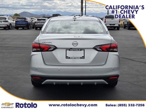 Used 2025 Nissan Versa SV FWD image 6