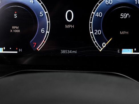 Used 2023 Jeep Grand Cherokee Altitude AWD/4WD image 3